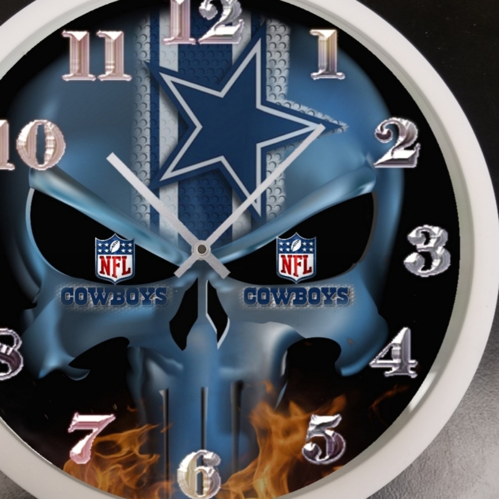 Skull head Dallas Cowboys led lights clock